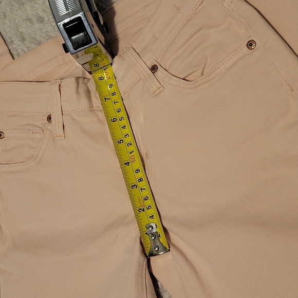 JAMES JEANS~ "Twiggy" Jeans, Light Pink, 24 - Picture 2 of 9